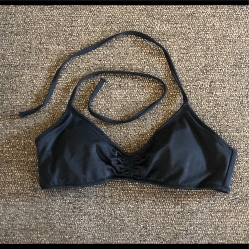 🔥 VS Black Halter Bikini Top - Medium